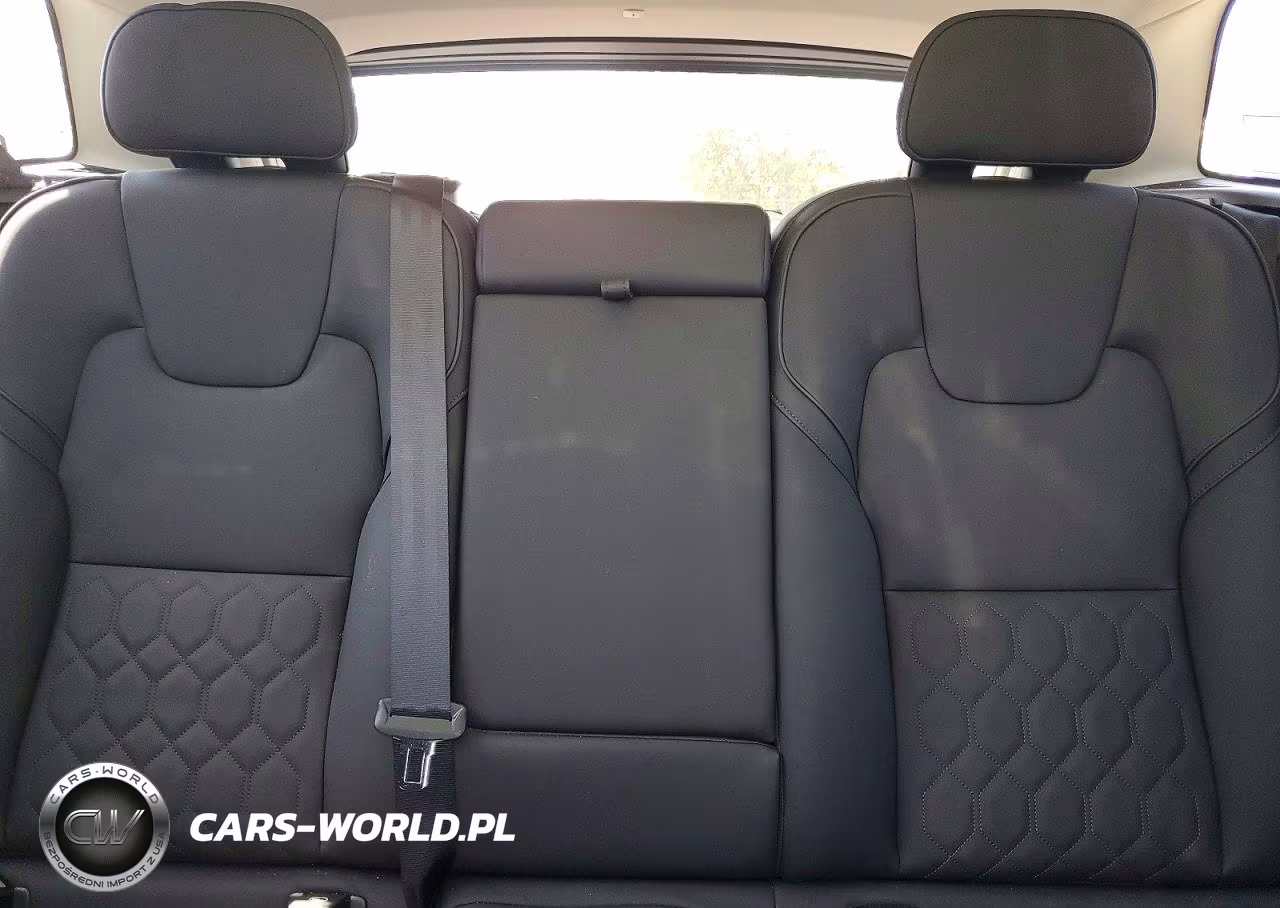 2026 Volvo Xc60 VIN:YV4M12RC8T1359809 - 10