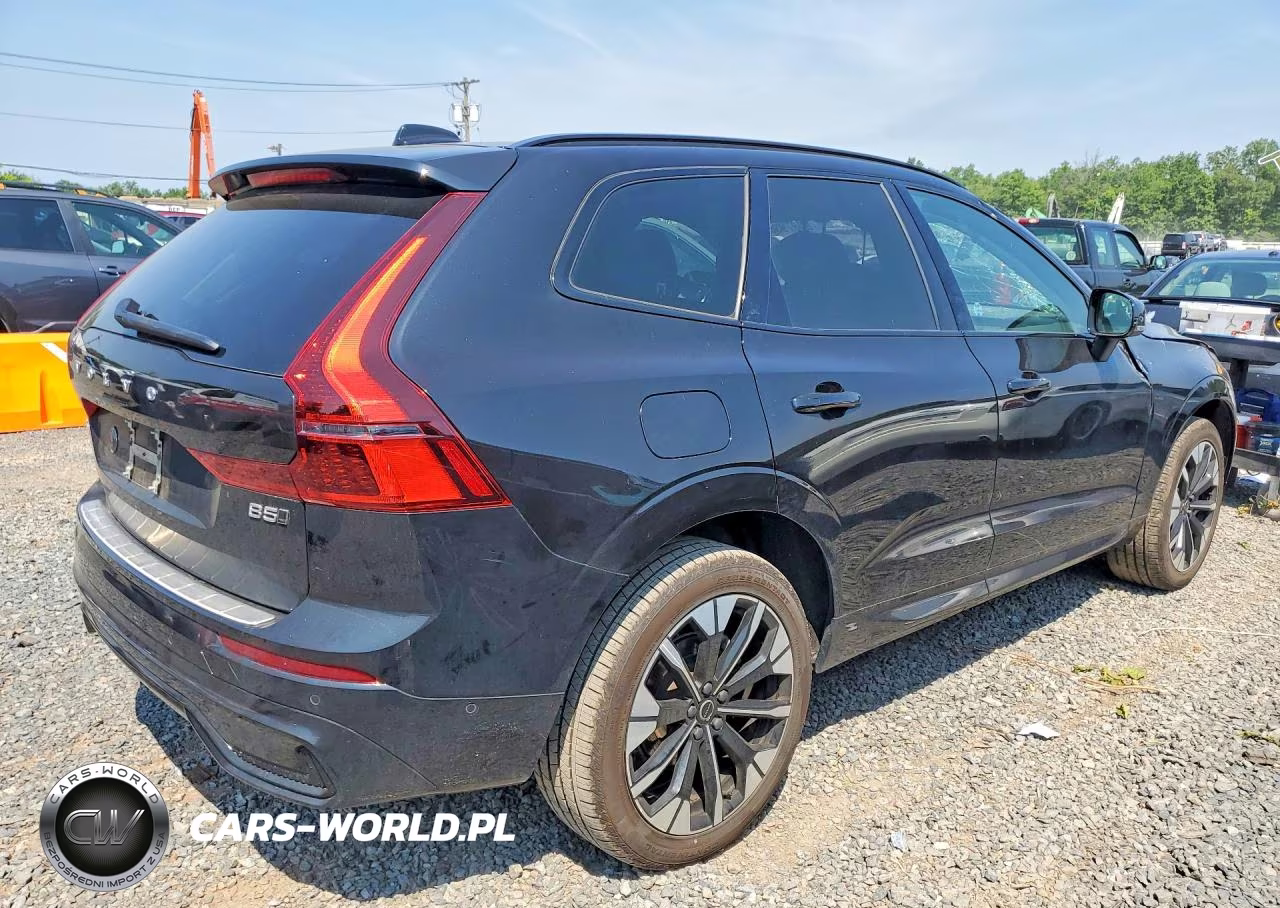 2026 Volvo Xc60 VIN:YV4M12RC8T1359809 - 3