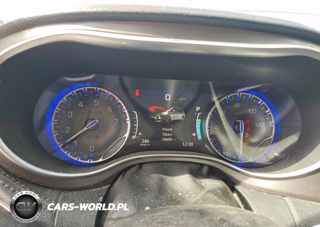 2018 Chrysler Pacifica Limited VIN:2C4RC1GG9JR314504 - 9