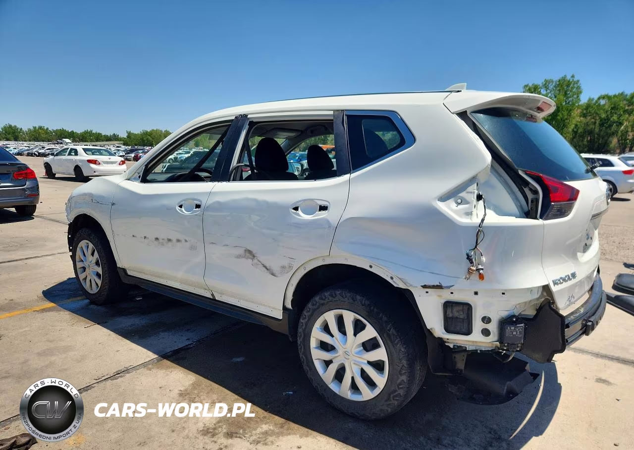 2018 Nissan Rogue S VIN:5N1AT2MV8JC748522 - 2