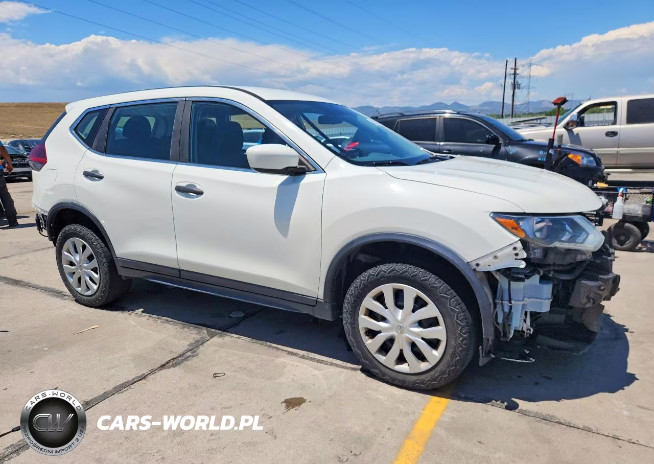 2018 Nissan Rogue S VIN:5N1AT2MV8JC748522 - 4