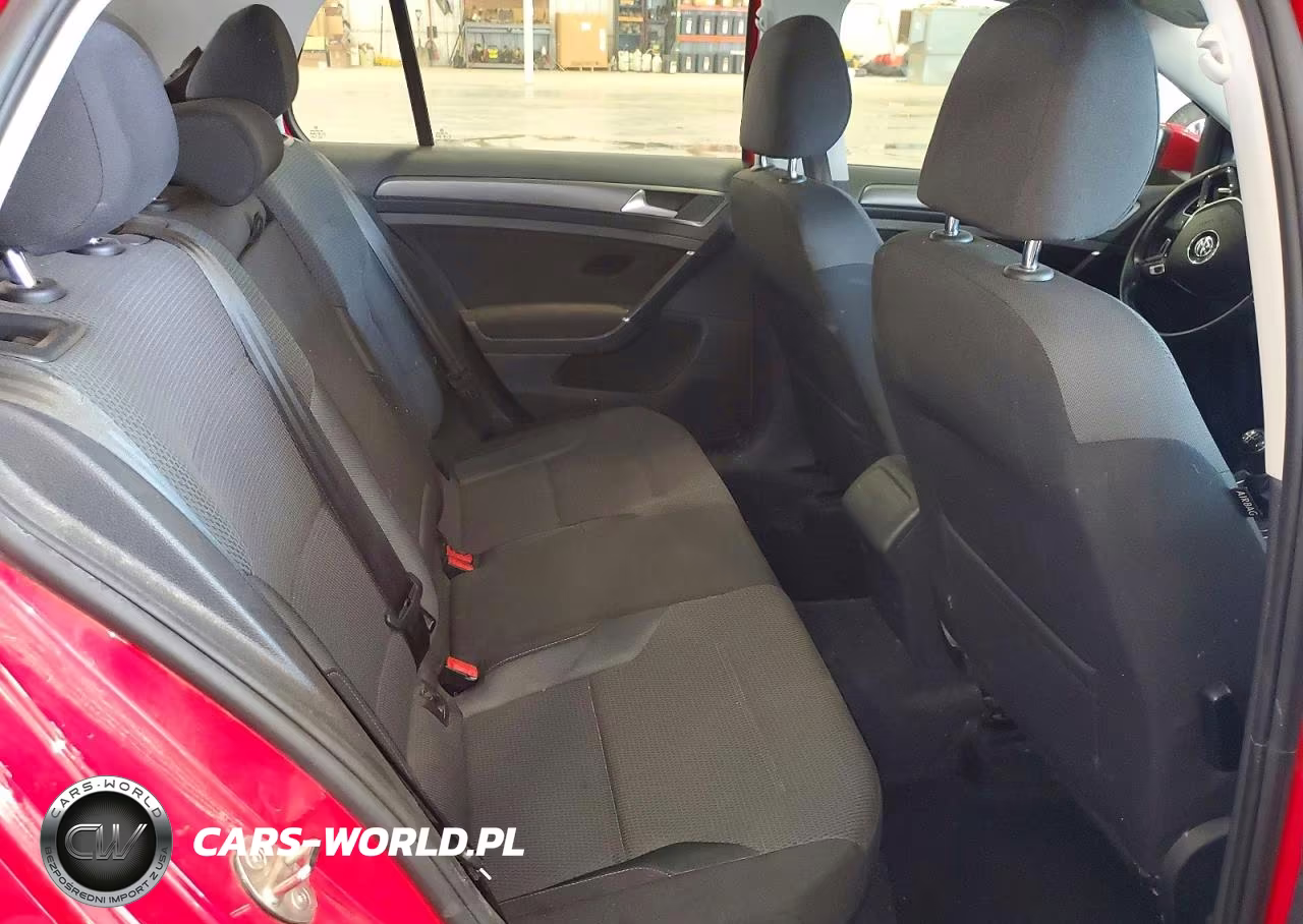 2018 Volkswagen Golf S VIN:3VWB17AUXJM267092 - 10