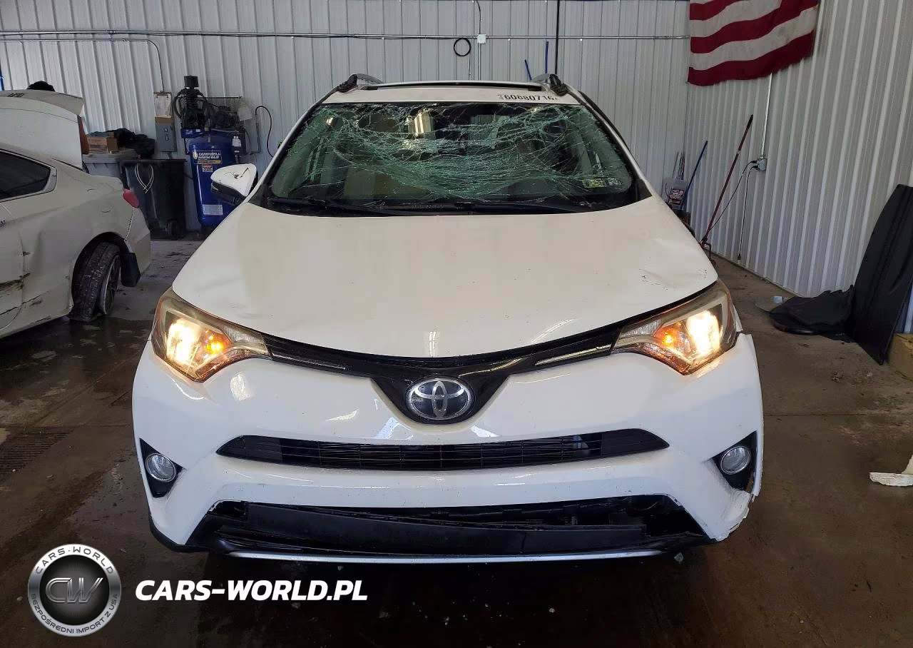 2017 Toyota Rav4 Xle VIN:JTMRFREV5HJ144728 - 5