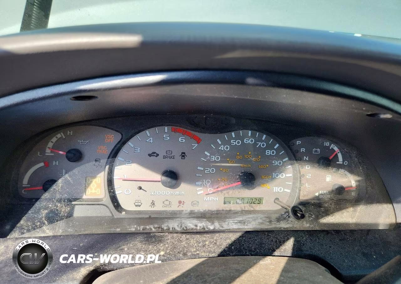 2001 Toyota Sequoia Limited VIN:5TDBT48A01S005721 - 9