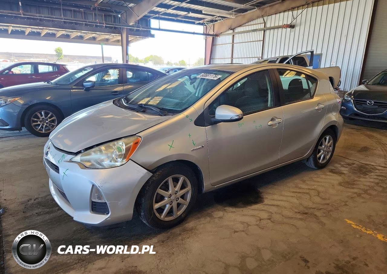 2013 Toyota Prius C Three