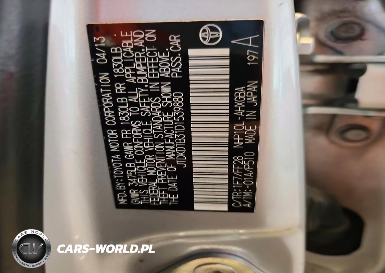 2013 Toyota Prius C Three VIN:JTDKDTB31D1539880 - 12