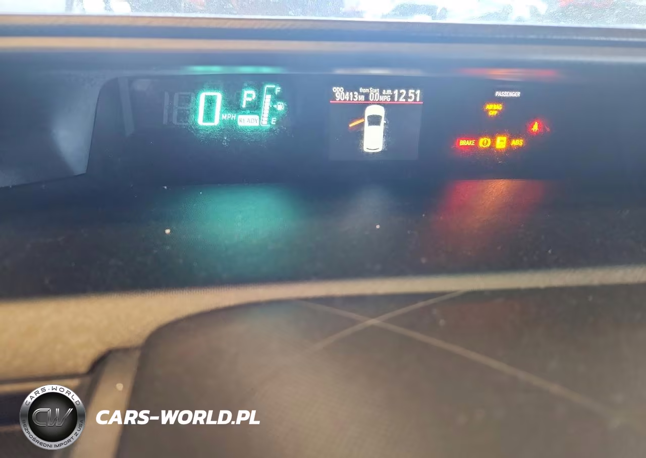 2013 Toyota Prius C Three VIN:JTDKDTB31D1539880 - 9