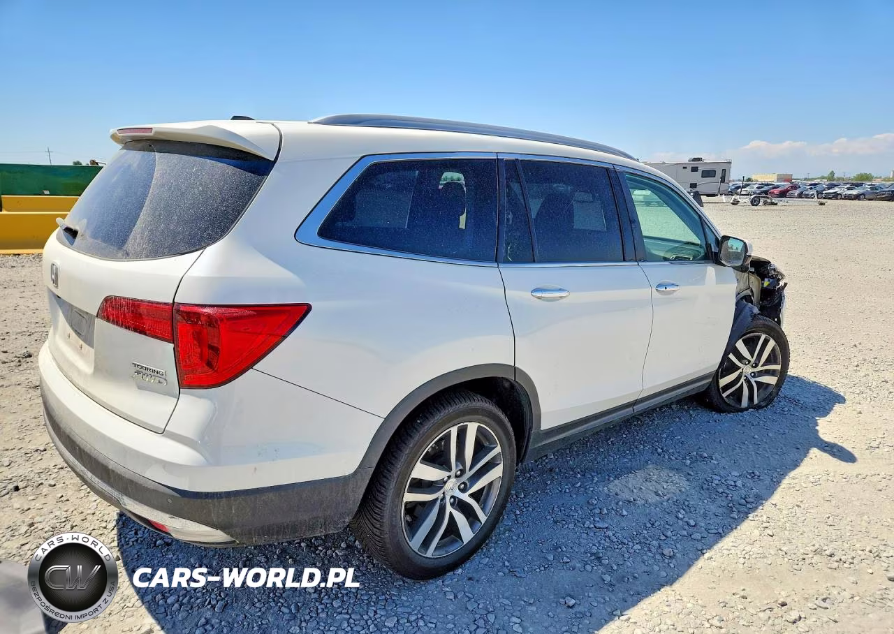 2017 Honda Pilot Touring VIN:5FNYF6H9XHB083117 - 3