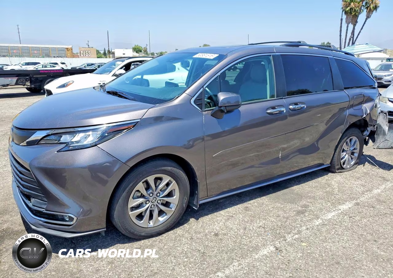2022 Toyota Sienna Xle – zdjęcie 1 z 13