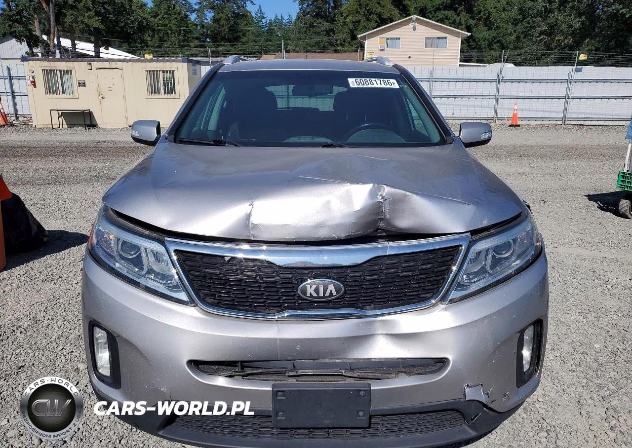 2014 Kia Sorento Lx VIN:5XYKT4A60EG461033 - 5