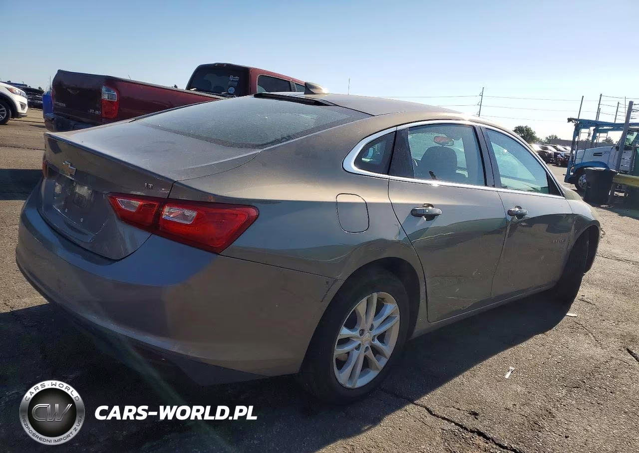 2018 Chevrolet Malibu Lt VIN:1G1ZD5STXJF131752 - 3