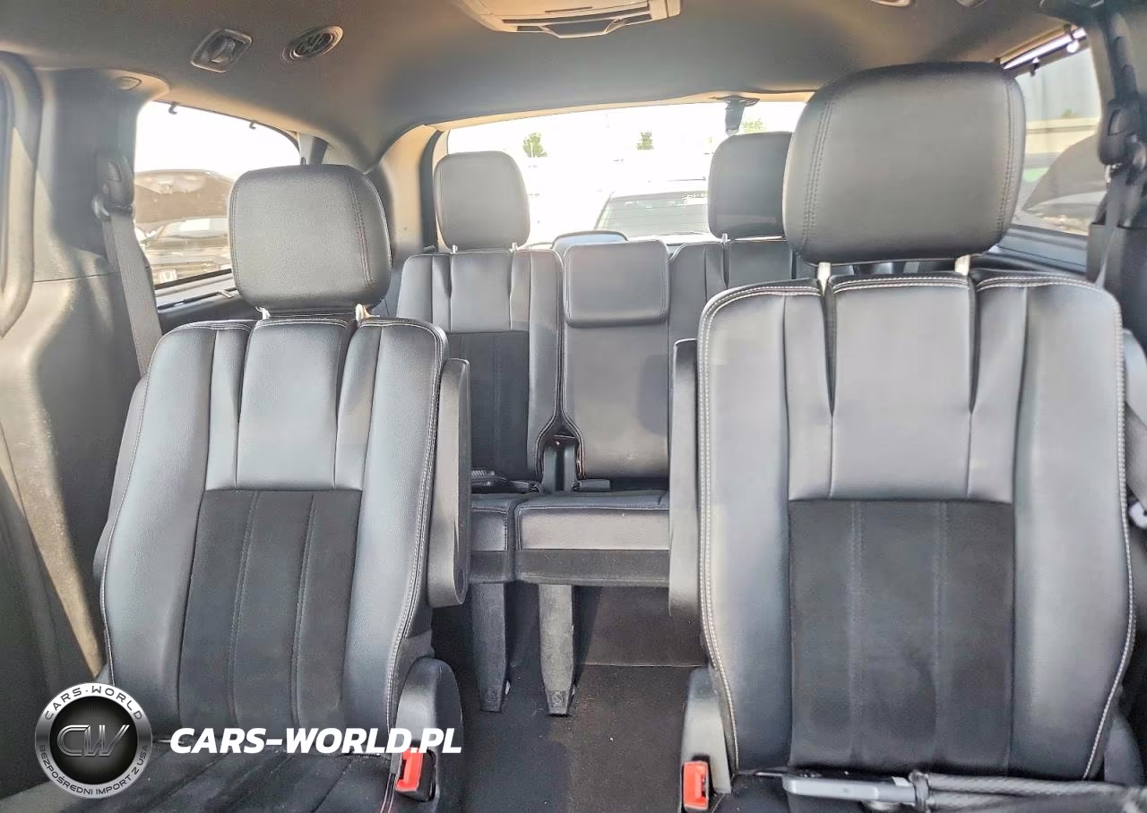 2017 Dodge Grand Caravan Sxt VIN:2C4RDGCG9HR666918 - 10