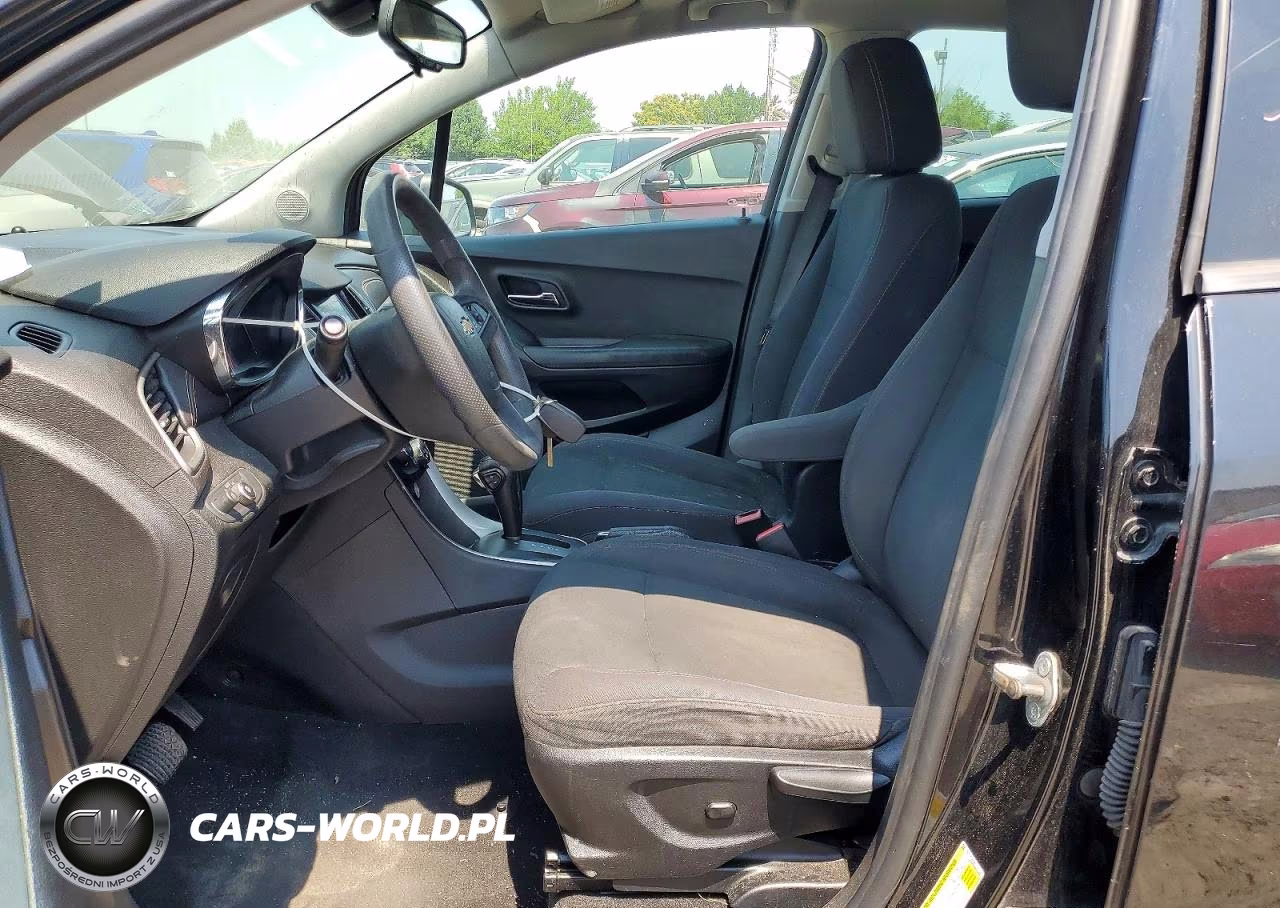2019 Chevrolet Trax Ls VIN:3GNCJKSB4KL176714 - 7