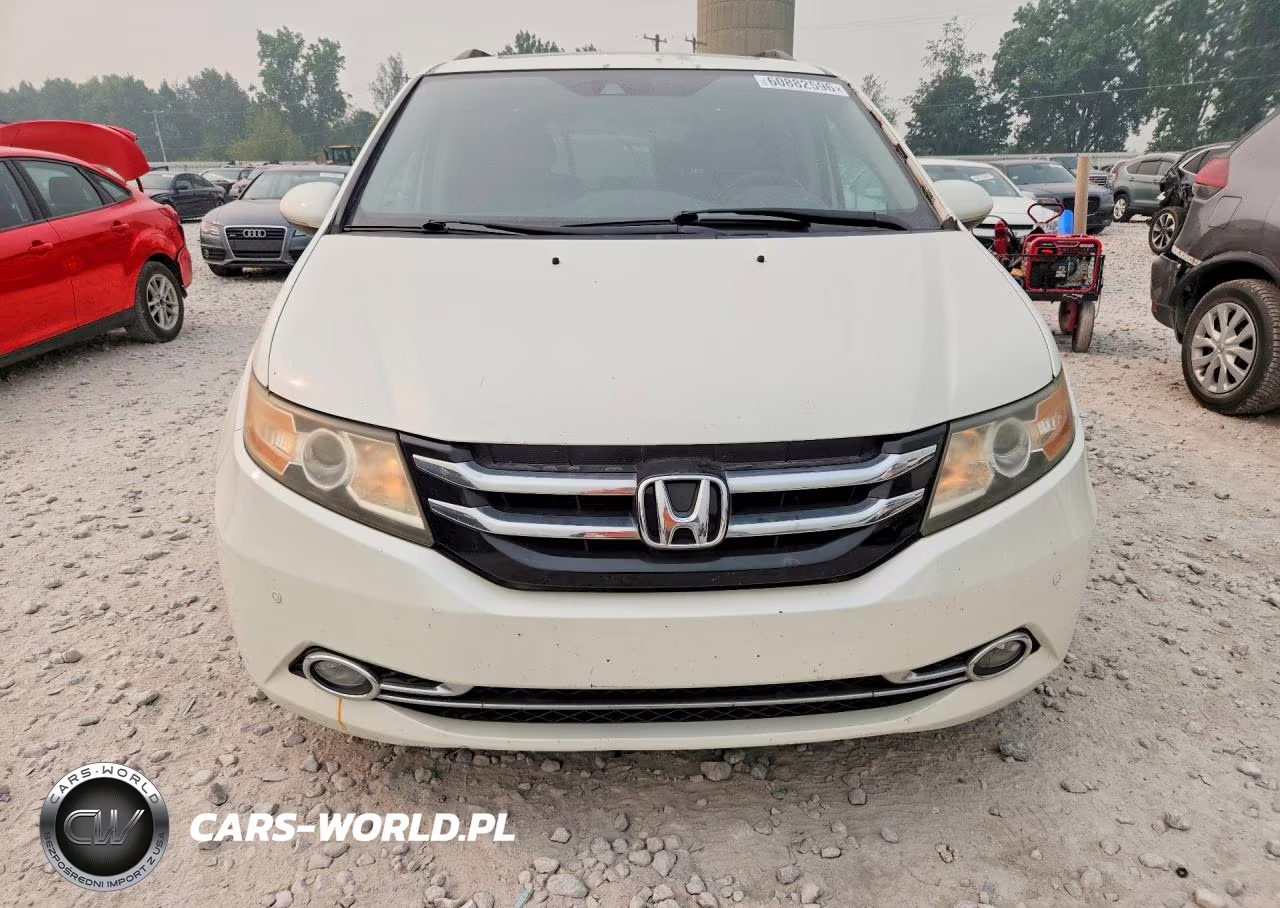 2014 Honda Odyssey Touring VIN:5FNRL5H99EB061287 - 5