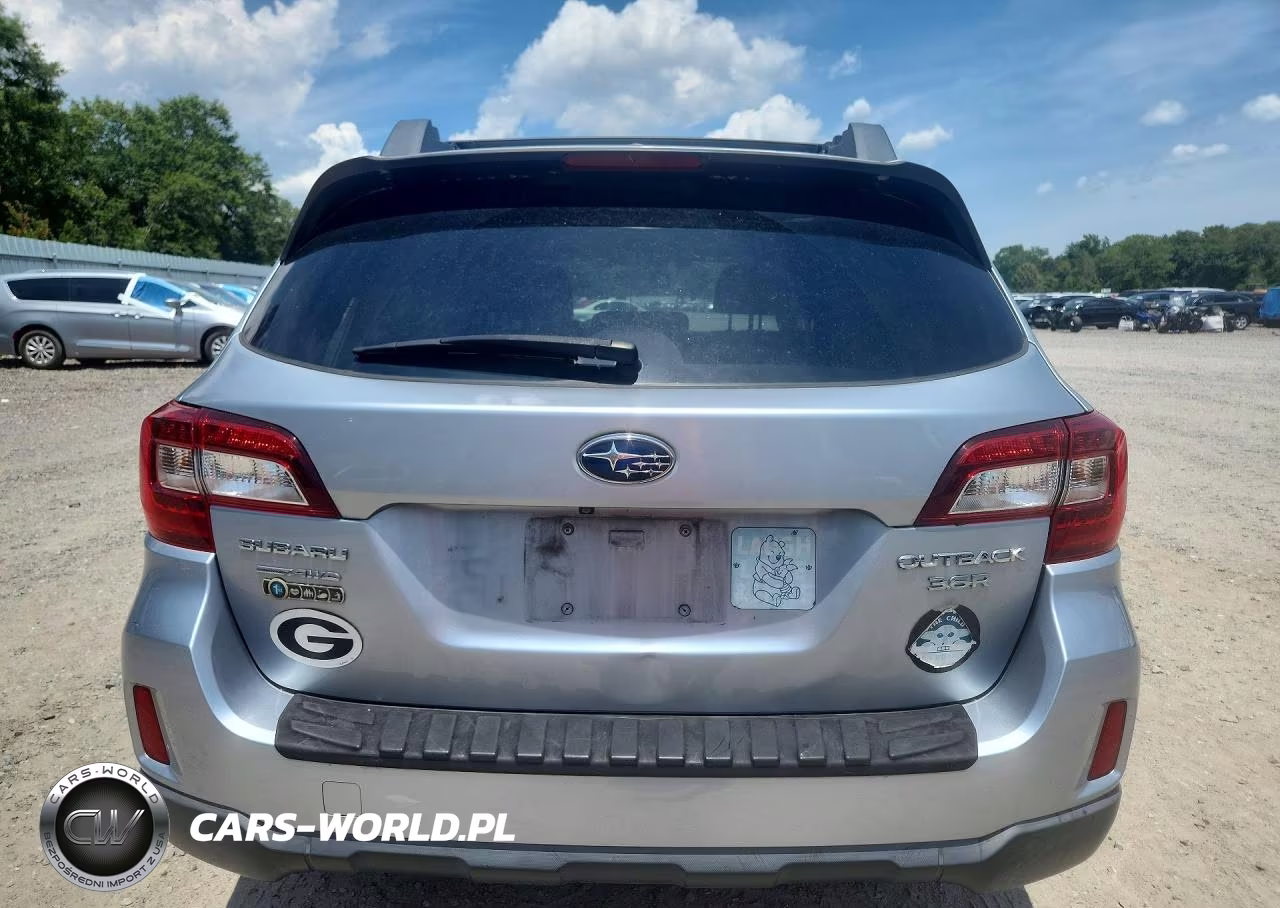 2015 Subaru Outback 3.6R Limited VIN:4S4BSENC4F3348468 - 6