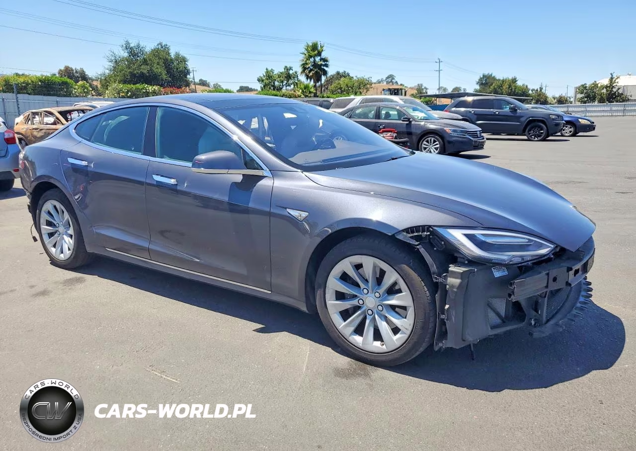 2016 Tesla Model S VIN:5YJSA1E2XGF153017 - 4