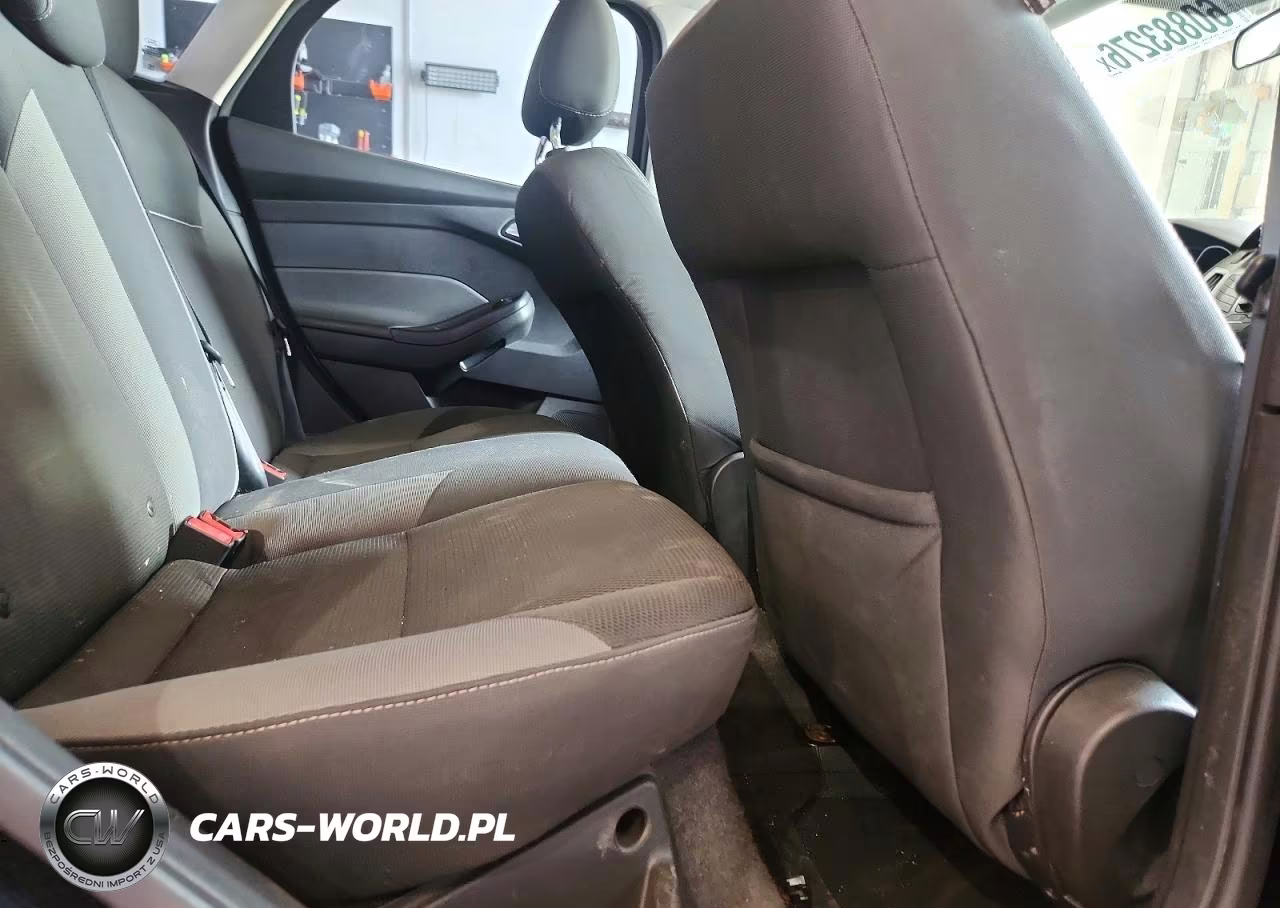 2012 Ford Focus Se VIN:1FAHP3K26CL255338 - 10