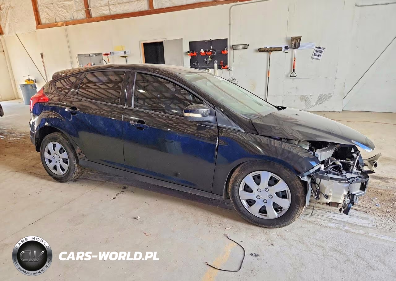 2012 Ford Focus Se VIN:1FAHP3K26CL255338 - 4