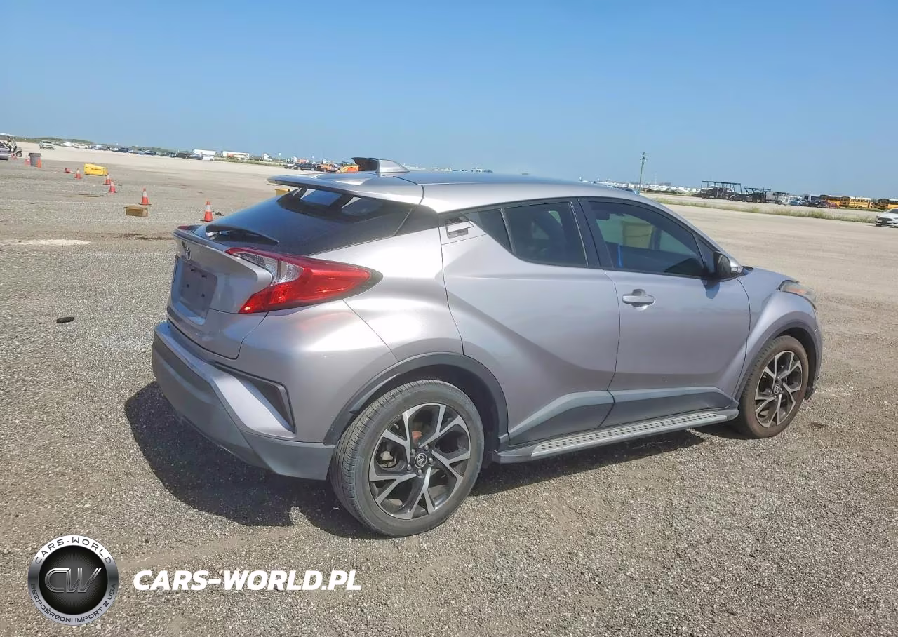 2020 Toyota C-Hr Xle VIN:JTNKHMBX2L1089101 - 3