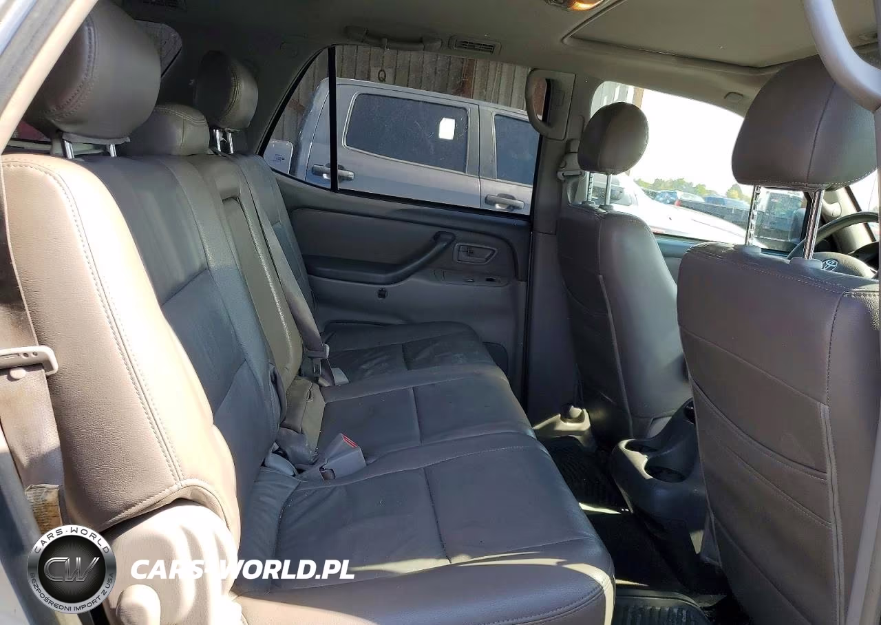 2005 Toyota Sequoia Sr5 VIN:5TDBT44A85S240704 - 10