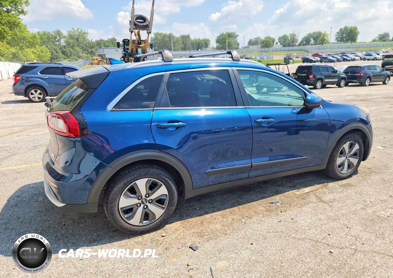 2017 Kia Niro Lx VIN:KNDCB3LC4H5056004 - 3