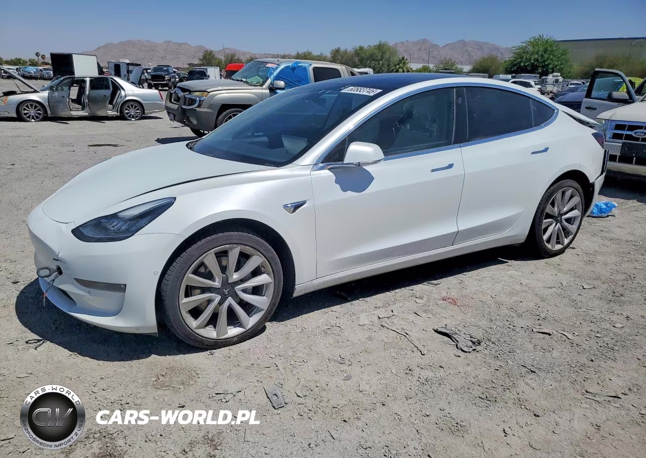 2020 Tesla Model 3 – zdjęcie 1 z 12