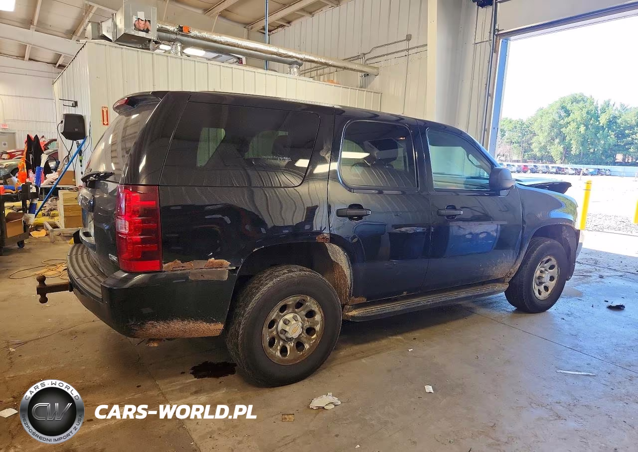 2007 Chevrolet Tahoe K1500 VIN:1GNFK03077R327041 - 3