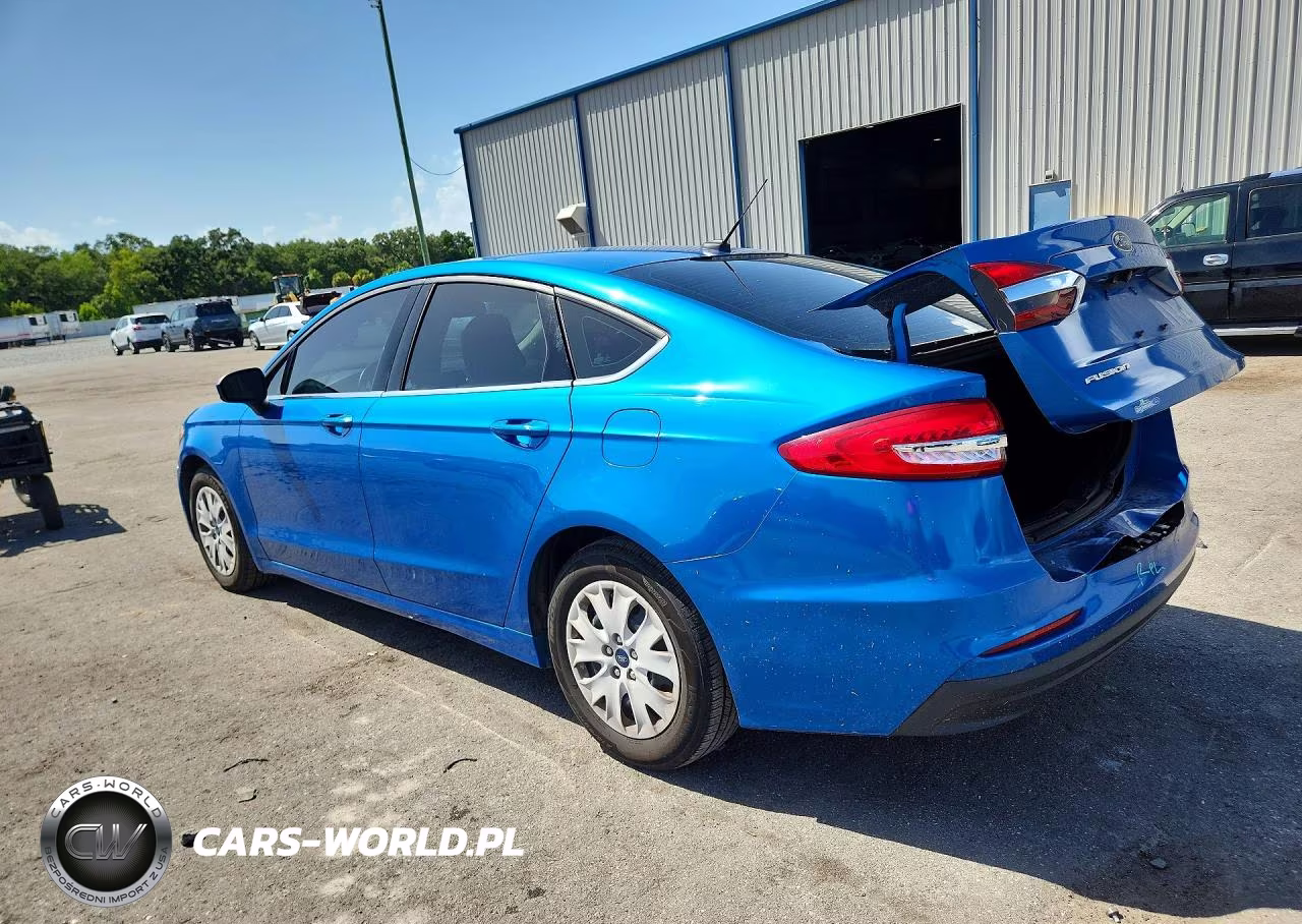 2019 Ford Fusion S VIN:3FA6P0G71KR193969 - 2