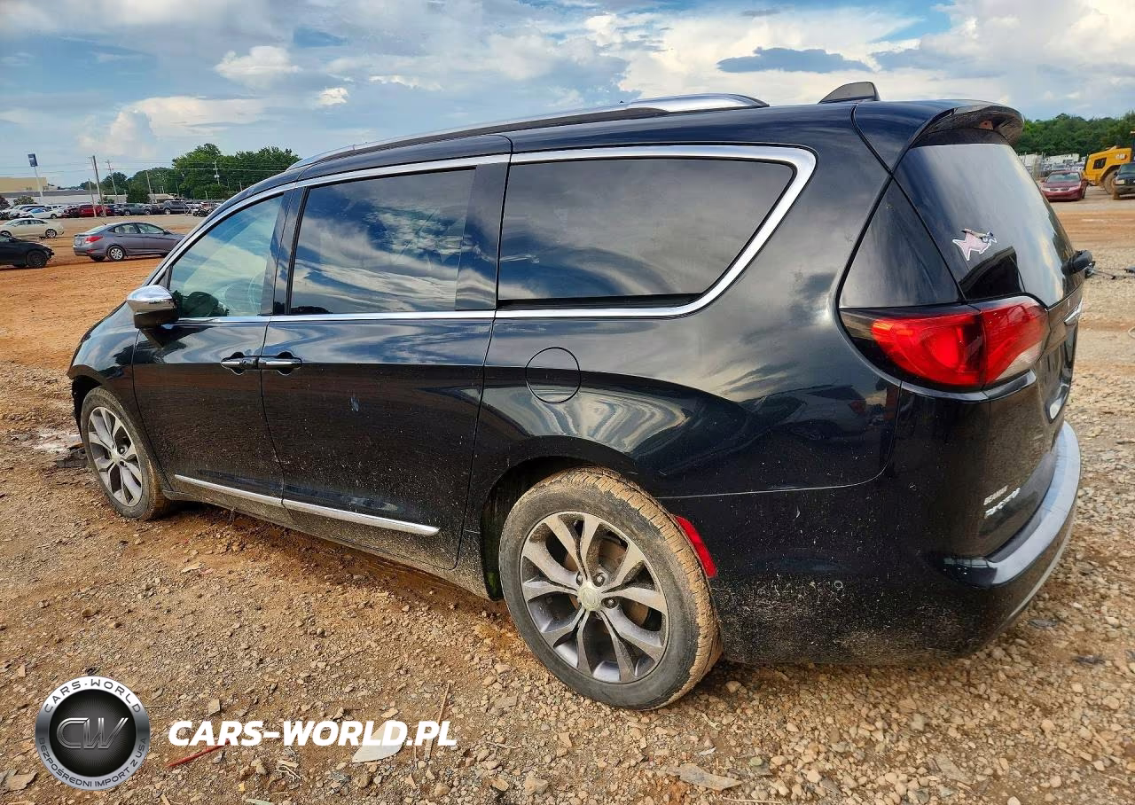 2017 Chrysler Pacifica Limited VIN:2C4RC1GG1HR633132 - 2