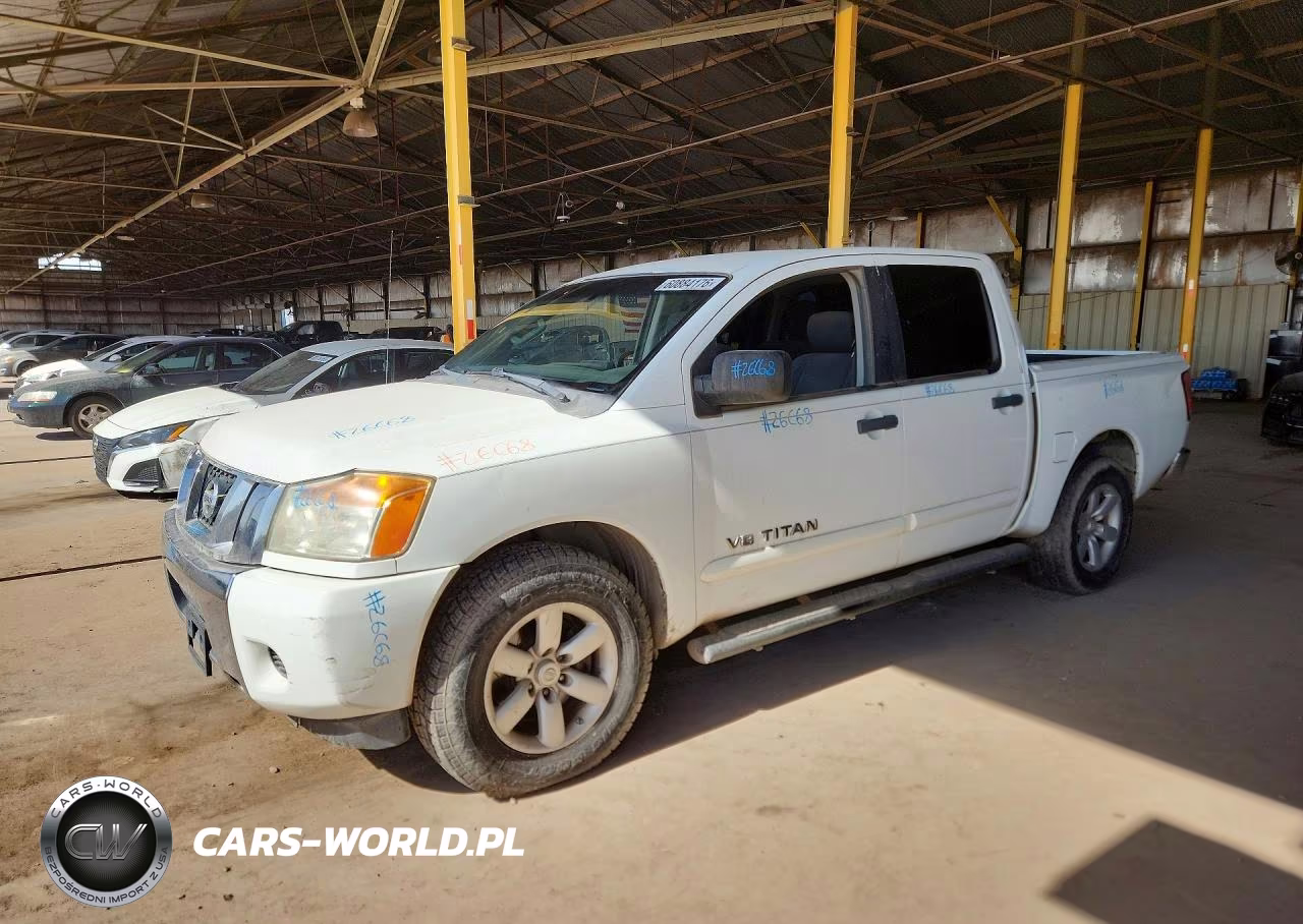 2013 Nissan Titan S