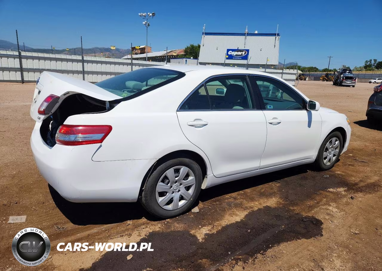 2010 Toyota Camry VIN:4T1BF3EK7AU570084 - 3
