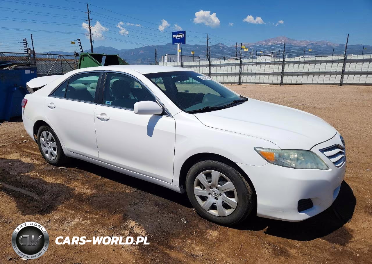 2010 Toyota Camry VIN:4T1BF3EK7AU570084 - 4