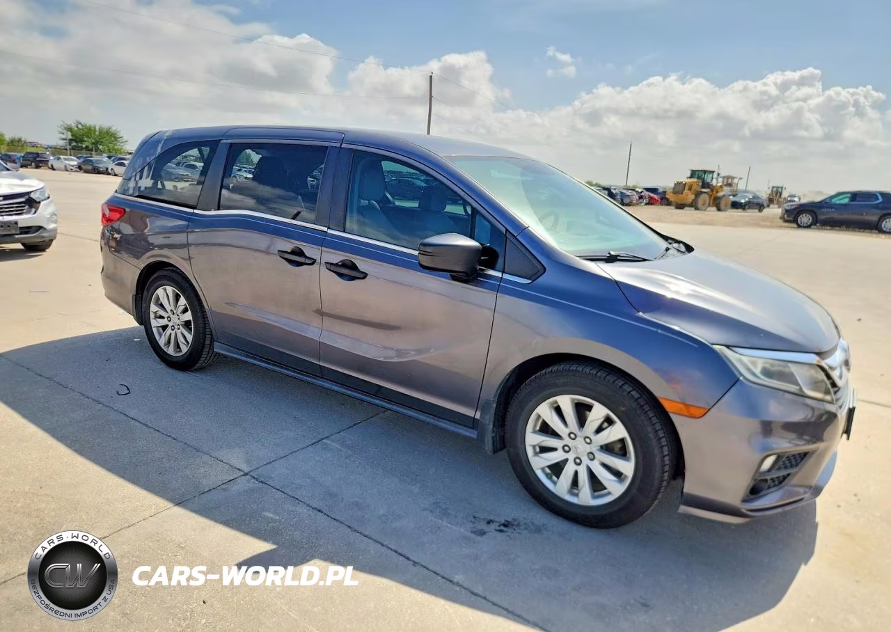 2018 Honda Odyssey Lx VIN:5FNRL6H23JB043693 - 4