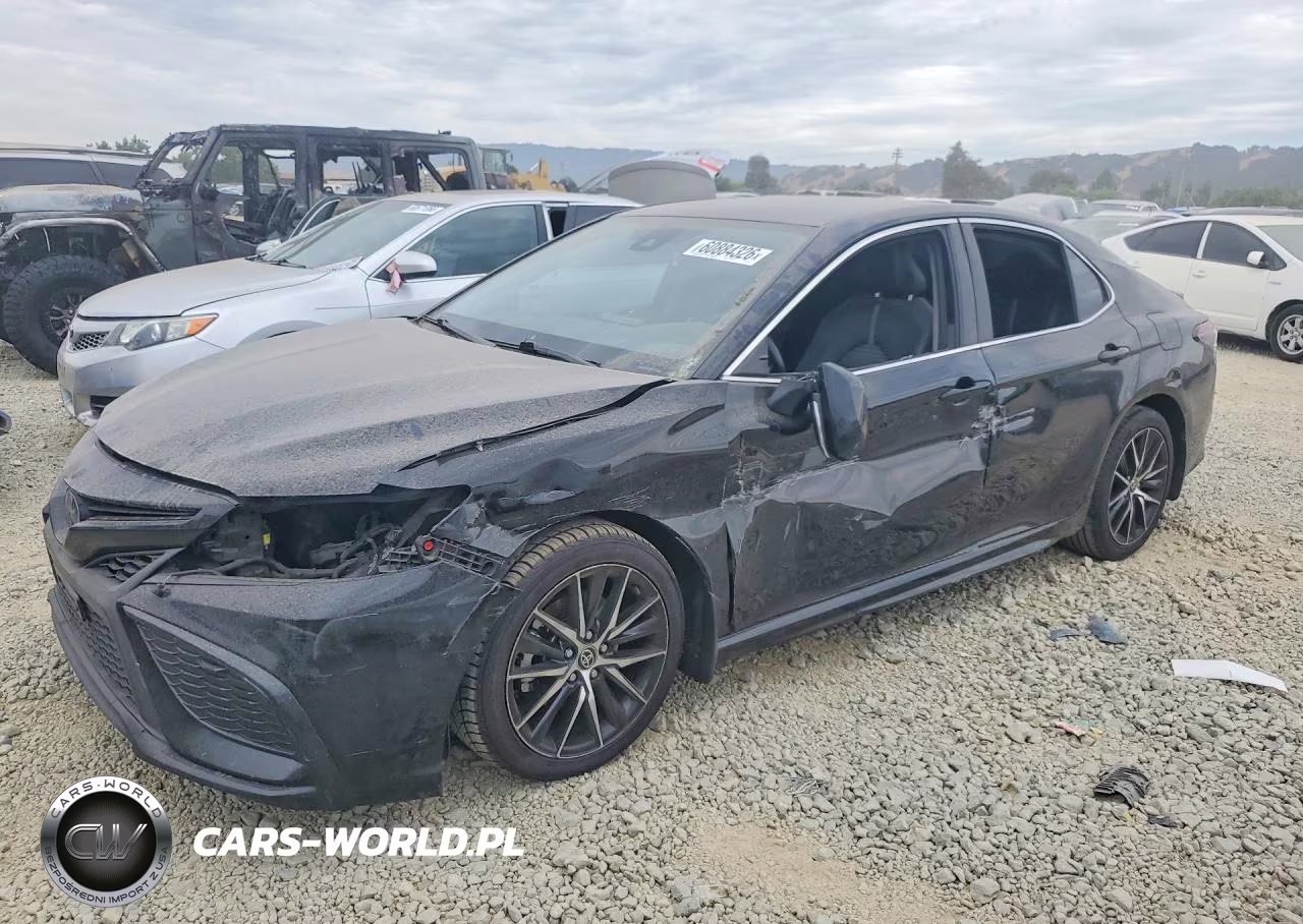 2023 Toyota Camry Se Night Shade – zdjęcie 1 z 12