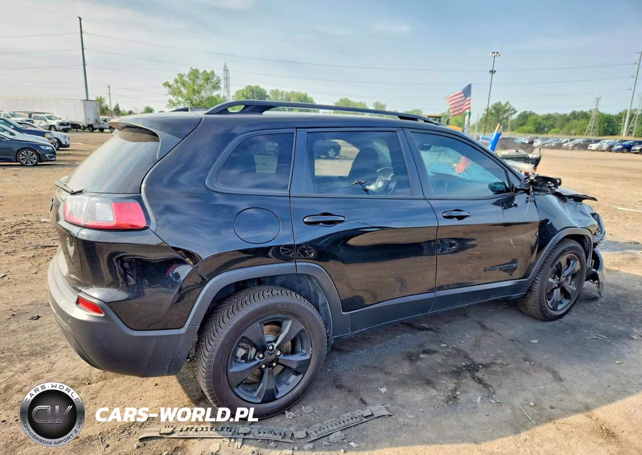 2019 Jeep Cherokee Latitude Plus VIN:1C4PJMLB3KD400694 - 3