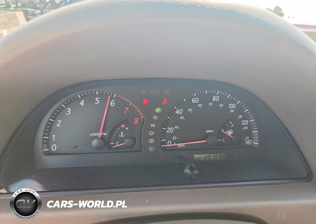 2002 Toyota Camry Le VIN:4T1BE32K52U613216 - 9