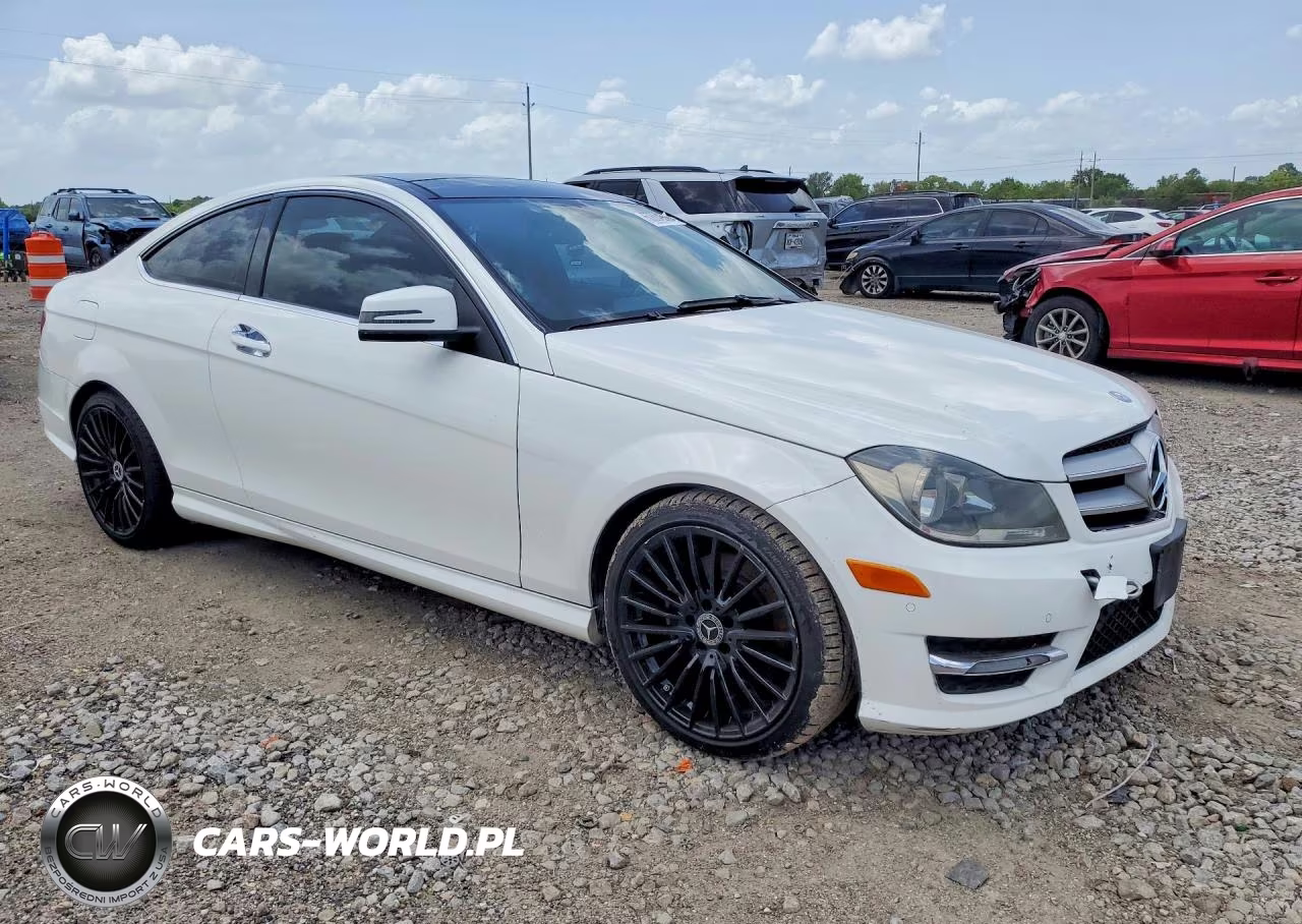 2013 Mercedes-Benz C 350 4Matic VIN:WDDGJ8JBXDG063684 - 4
