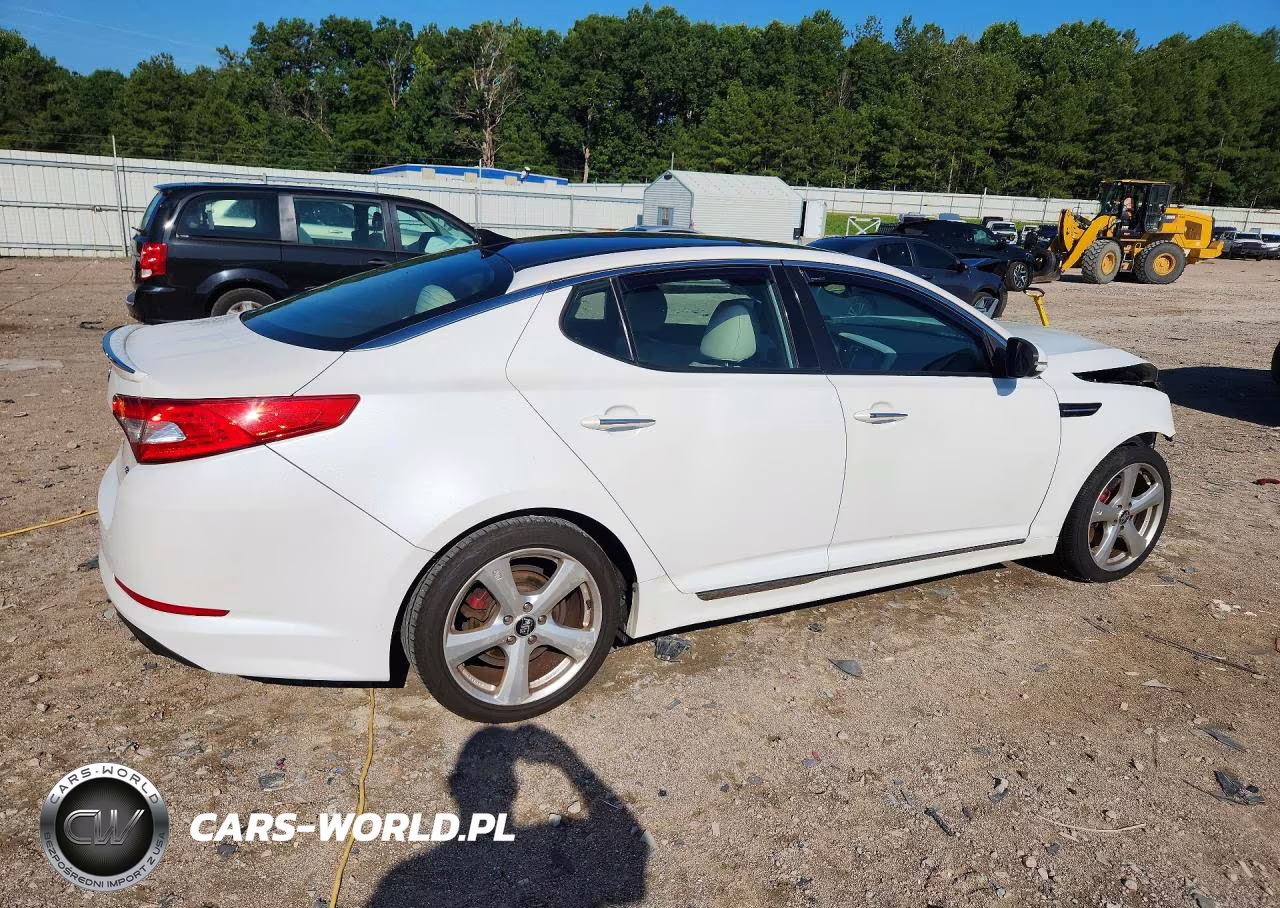 2013 Kia Optima Sx VIN:5XXGR4A62DG218329 - 3