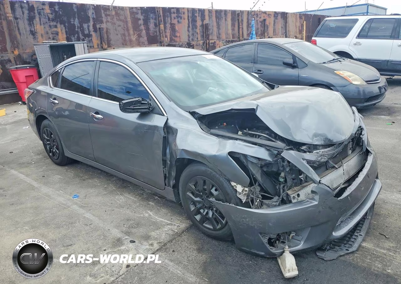 2014 Nissan Altima 2.5 S VIN:1N4AL3AP4EC901764 - 4