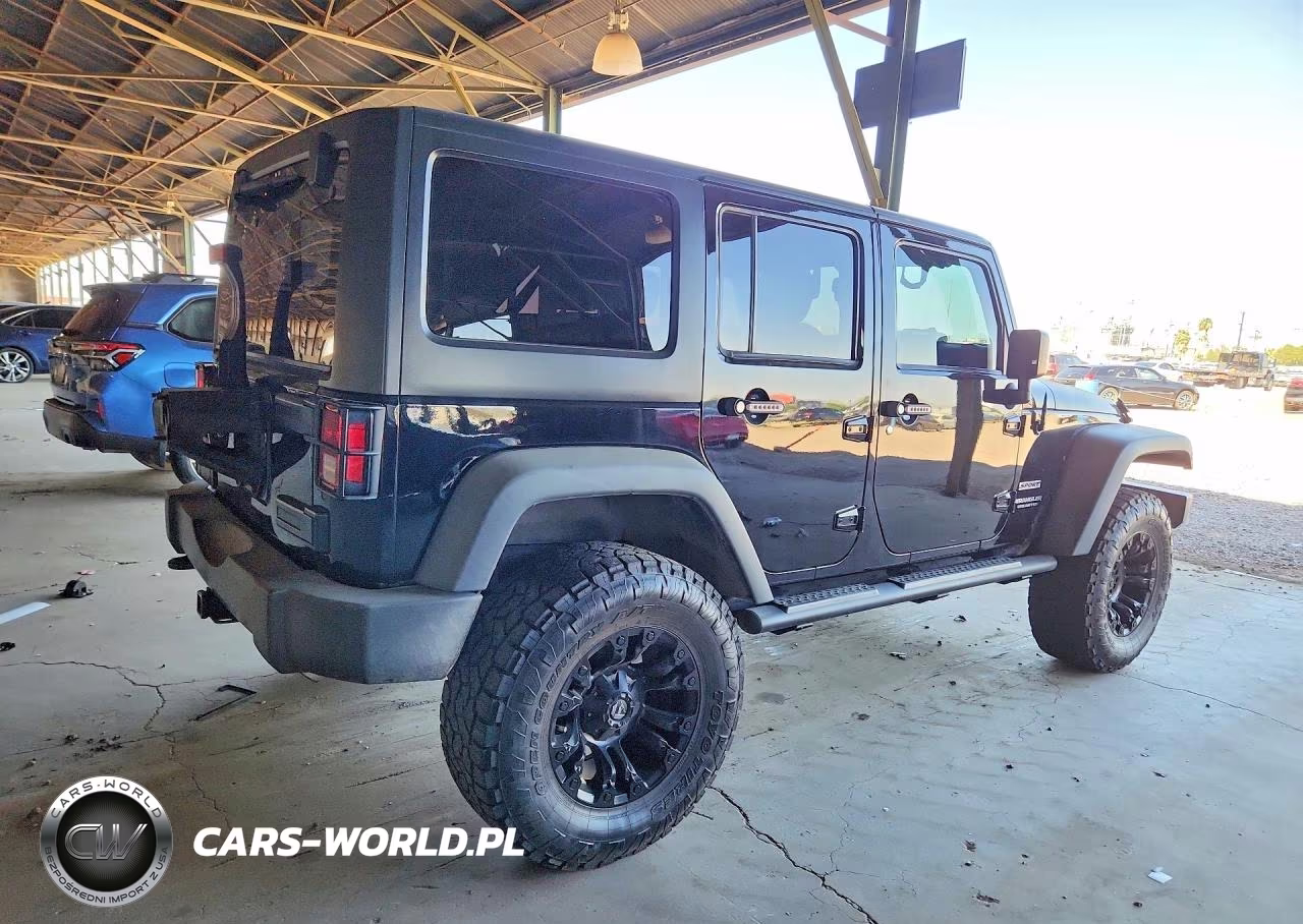 2016 Jeep Wrangler Unlimited Sport VIN:1C4HJWDG5GL235853 - 3