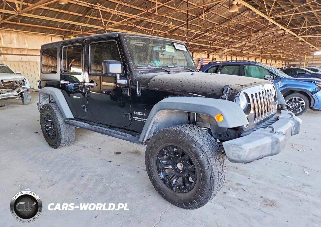2016 Jeep Wrangler Unlimited Sport VIN:1C4HJWDG5GL235853 - 4