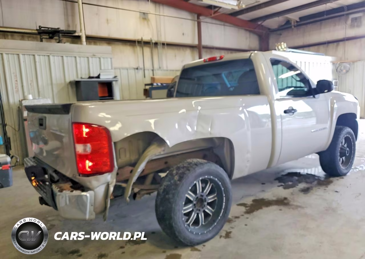 2008 Chevrolet Silverado C1500 VIN:1GCEC14C08Z200262 - 3