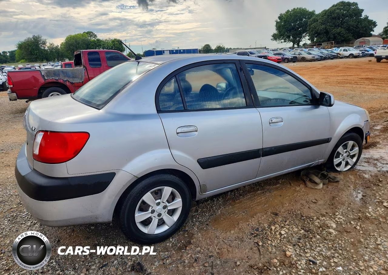 2006 Kia Rio VIN:KNADE123566119732 - 3