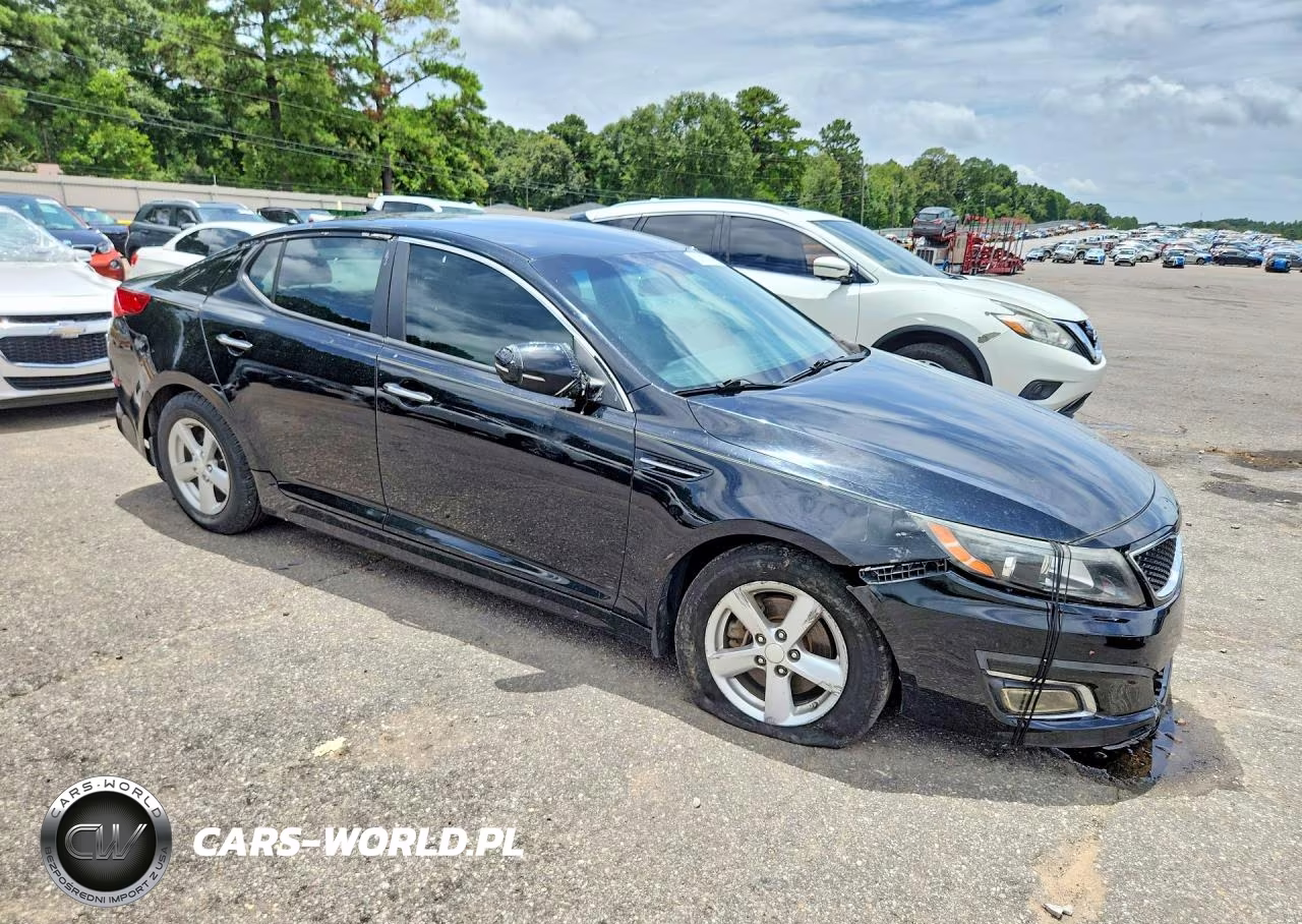 2015 Kia Optima Lx VIN:5XXGM4A72FG419688 - 4