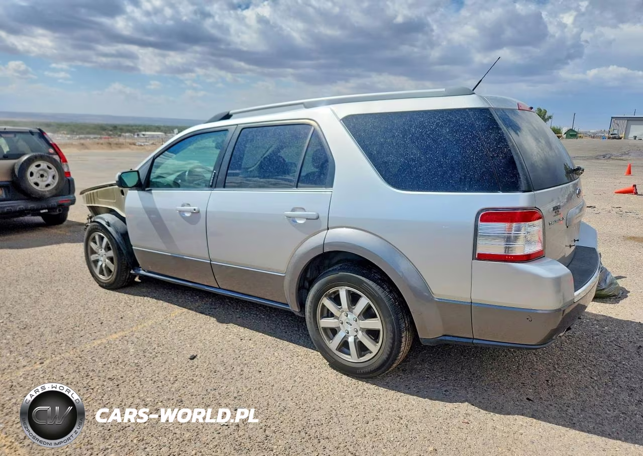FORD TAURUS X S VIN:1FMDK02W69GA04132 - 2