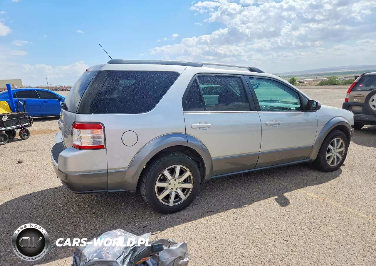 FORD TAURUS X S VIN:1FMDK02W69GA04132 - 3