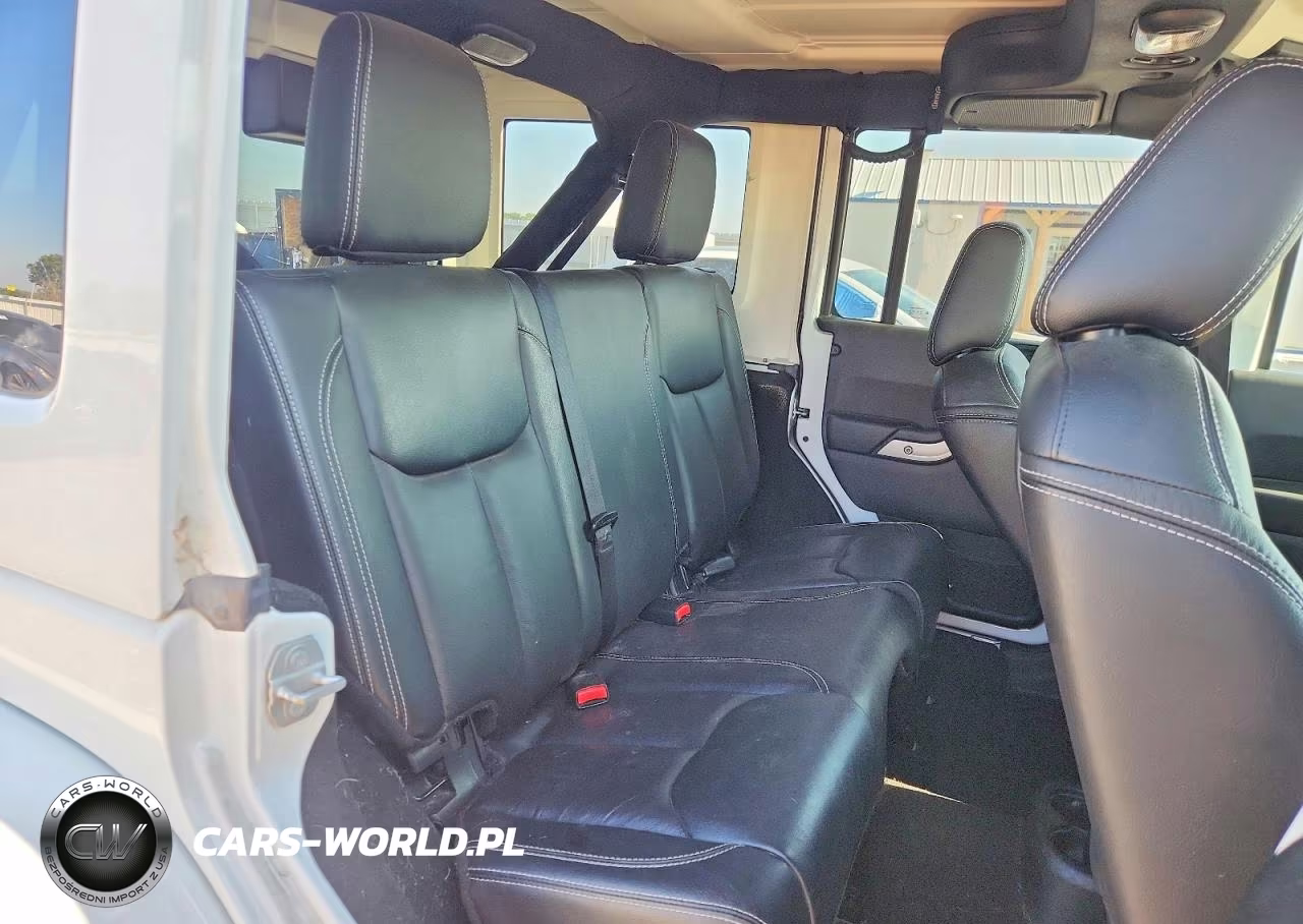 2016 Jeep Wrangler Unlimited Sahara VIN:1C4BJWEG7GL154146 - 11