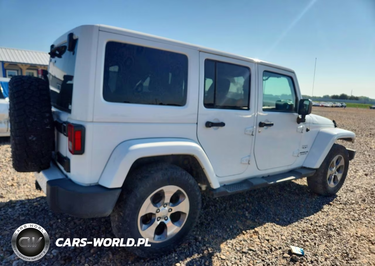 2016 Jeep Wrangler Unlimited Sahara VIN:1C4BJWEG7GL154146 - 3