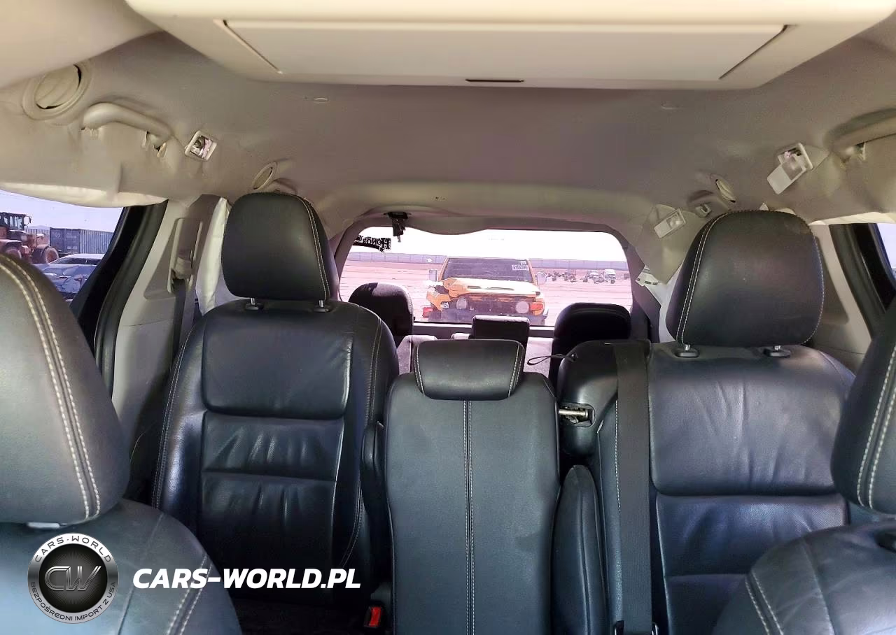 2015 Toyota Sienna Sport VIN:5TDXK3DC0FS681135 - 10