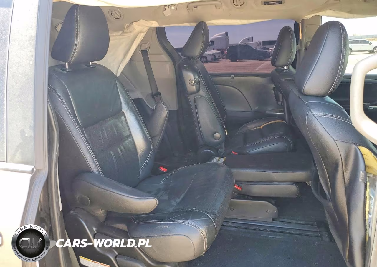 2015 Toyota Sienna Sport VIN:5TDXK3DC0FS681135 - 11